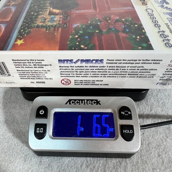 Bits & Pieces 1000 Piece Puzzle Christmas Surprise Holiday Dog Cat Scene Age 14+ - Picture 9 of 9